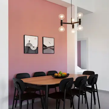 דירת גן שהפכה לדירת אירוח צבעונית 9